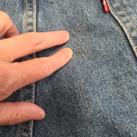Vintage 560 Levi Jeans size 48 x 32 - Picture 3 of 7